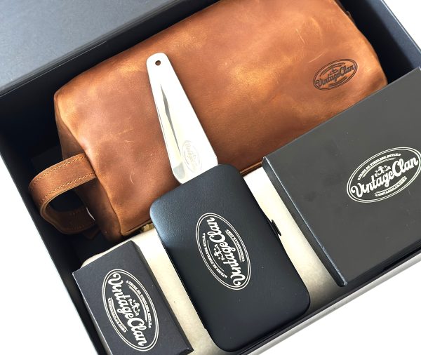 The Weekender luxury men's gift box from VintageClan, UAE